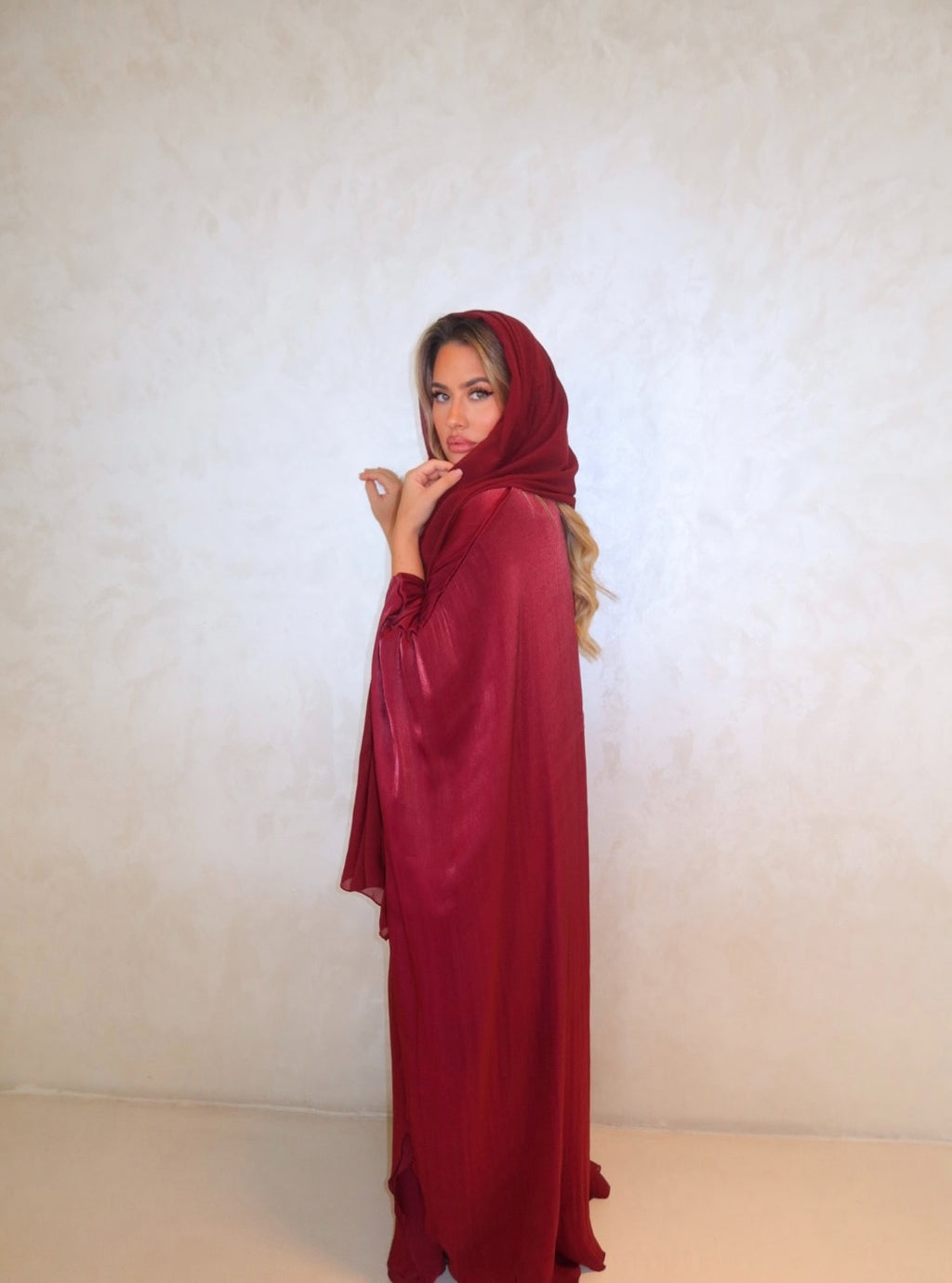 AMIRA | BURGUNDY