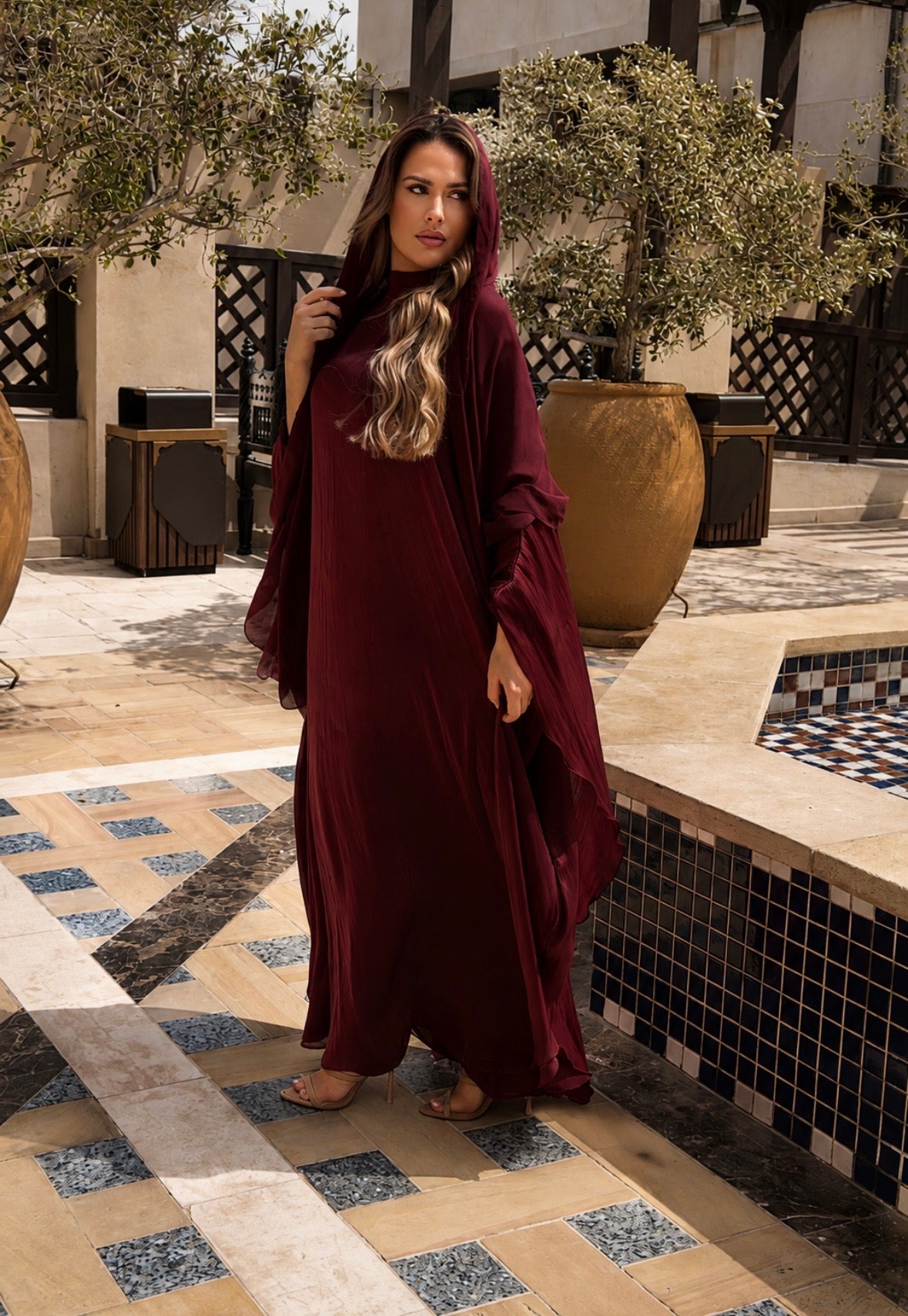 AMIRA | BURGUNDY
